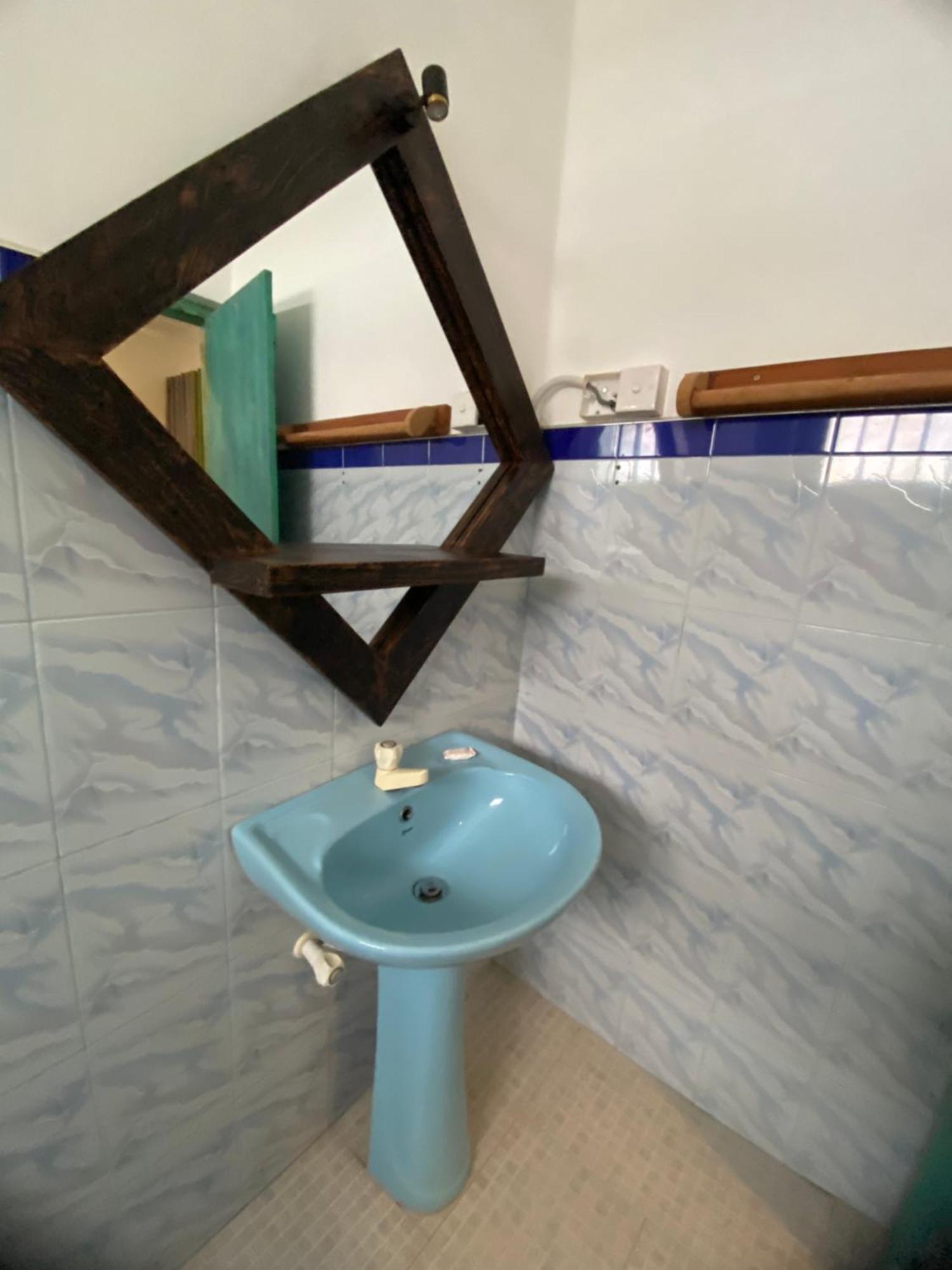 Sapphire Blue Hotel Hikkaduwa Buitenkant foto